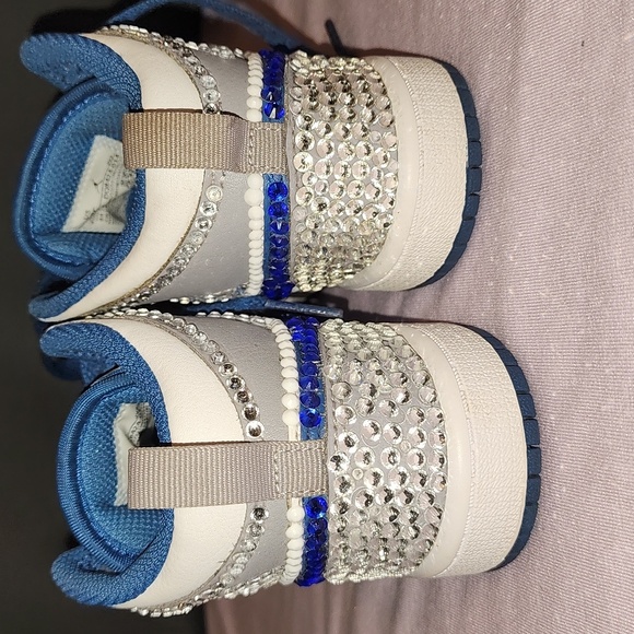 Custom Jay's with glass stones in white, silver & blue for a child. - Picture 4 of 5